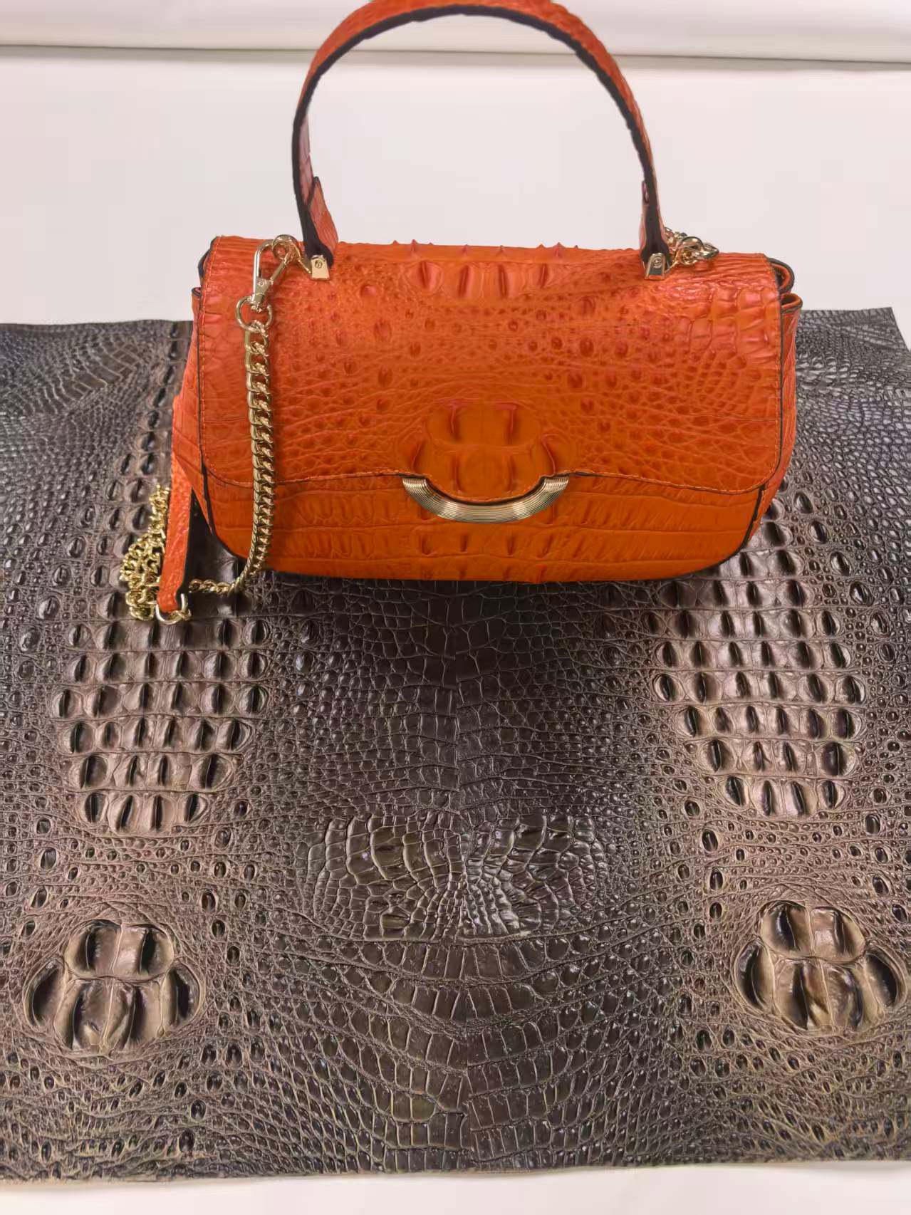 3D Fish Leather/5. 3D Croco & Pearl Fish Skin